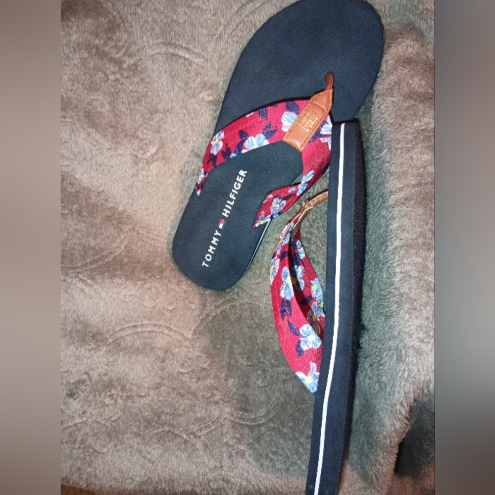 Tommy Hilfiger Red and Blue Sandals Casual Comfort - Picture 9 of 14